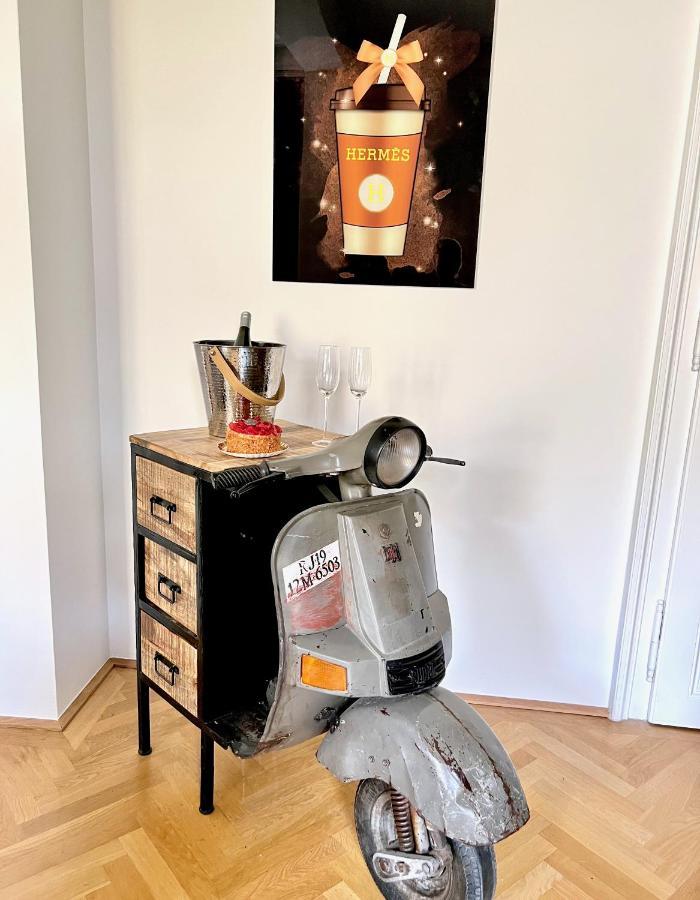 Belle Art Design Suite Im Herzen Von Wien Luaran gambar